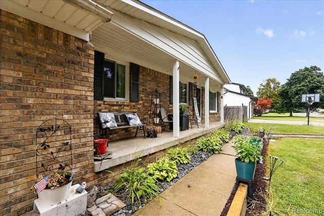 527 Leland Street, Flushing, MI 48433