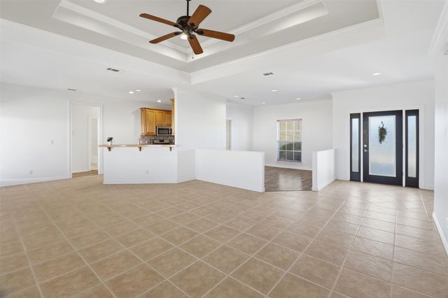 127 Turkey RUN, Meadowlakes, TX 78654