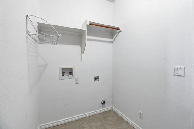 127 Turkey RUN, Meadowlakes, TX 78654