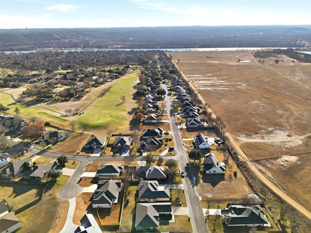 127 Turkey RUN, Meadowlakes, TX 78654