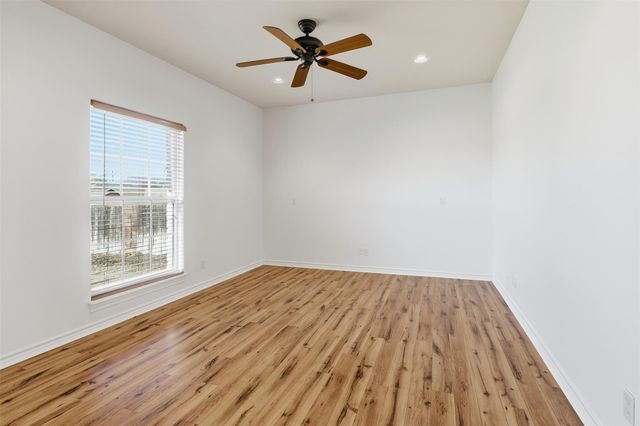 127 Turkey RUN, Meadowlakes, TX 78654