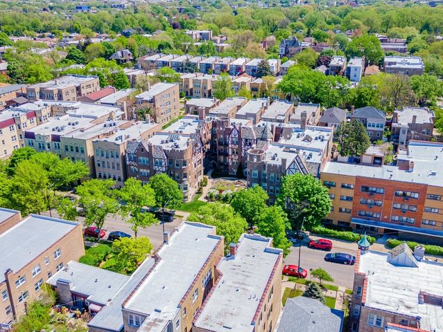 5717 N Kimball Avenue 2N, Chicago, IL 60659