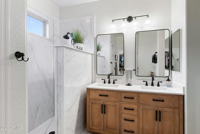 42774 W DARTER Drive, Maricopa, AZ 85138