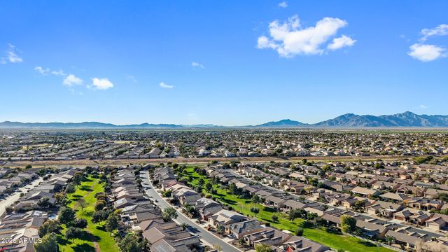 42774 W DARTER Drive, Maricopa, AZ 85138