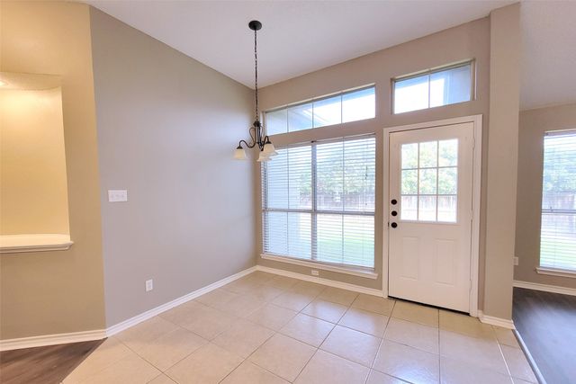 1604 Knoll Ridge Circle, Corinth, TX 76210