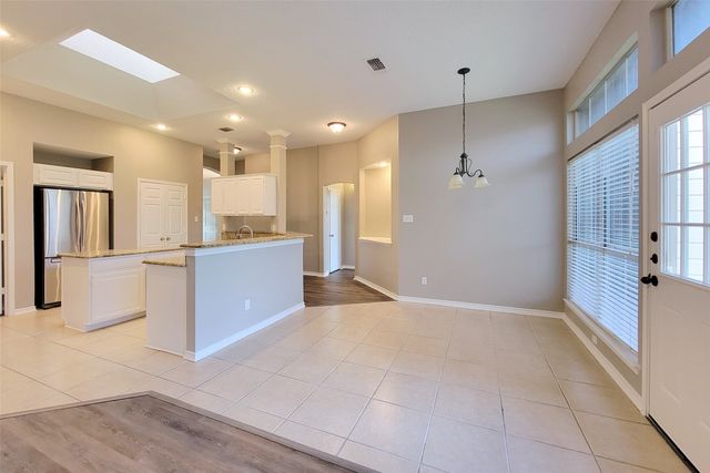 1604 Knoll Ridge Circle, Corinth, TX 76210