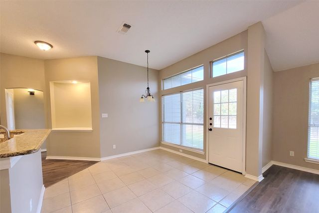 1604 Knoll Ridge Circle, Corinth, TX 76210