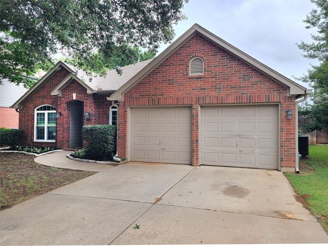 1604 Knoll Ridge Circle, Corinth, TX 76210
