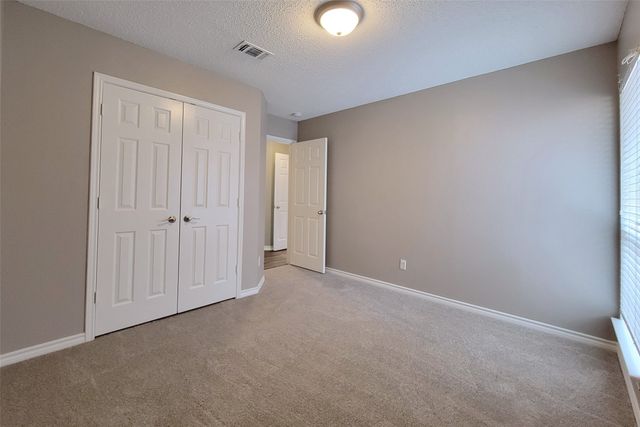 1604 Knoll Ridge Circle, Corinth, TX 76210