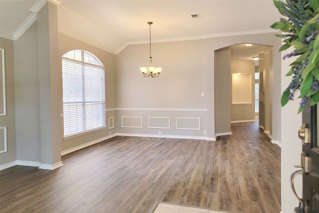 1604 Knoll Ridge Circle, Corinth, TX 76210