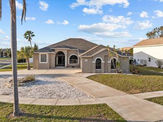 821 GREENVIEW DR, Apollo Beach, FL 33572