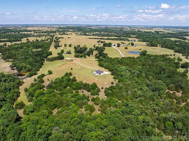 20664 Moore Road, Madill, OK 73446