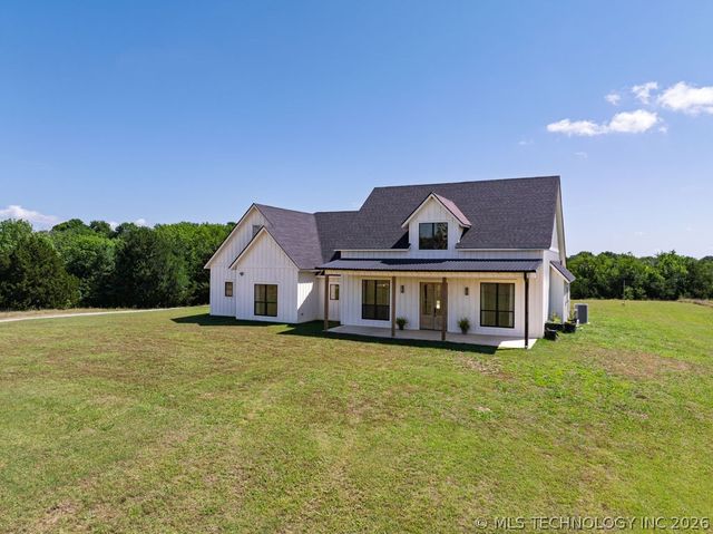 20664 Moore Road, Madill, OK 73446