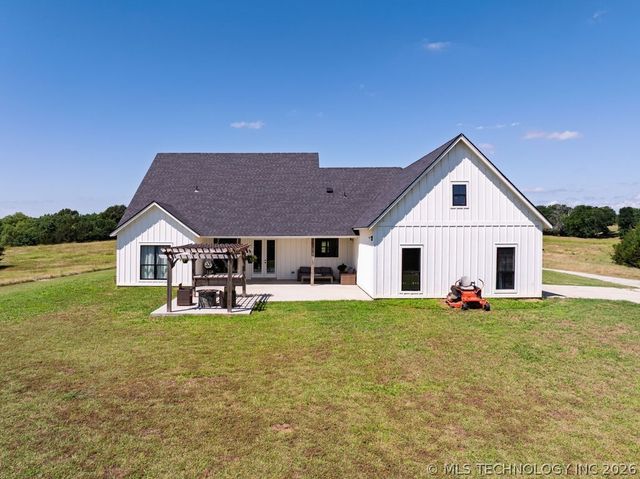 20664 Moore Road, Madill, OK 73446