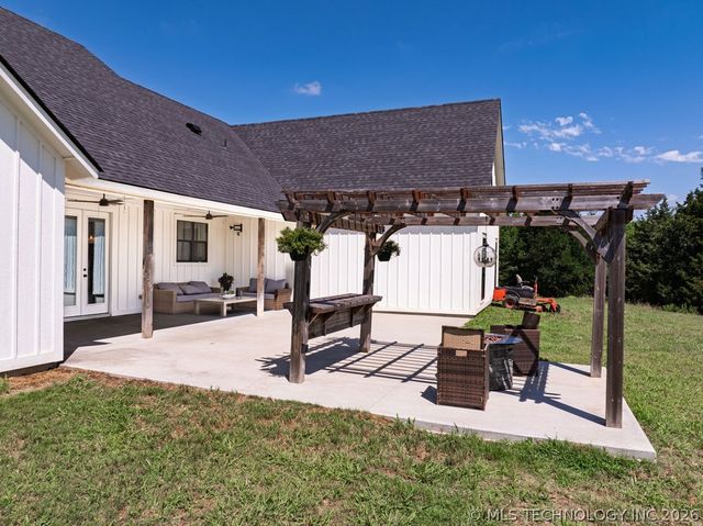20664 Moore Road, Madill, OK 73446