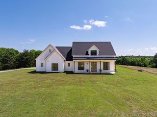 20664 Moore Road, Madill, OK 73446