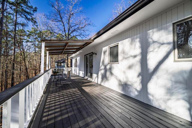 12 Badalona Lane, Hot Springs Village, AR 71909