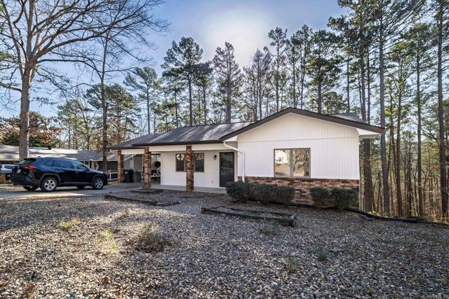 12 Badalona Lane, Hot Springs Village, AR 71909