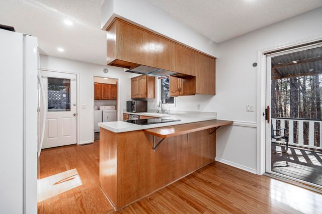 12 Badalona Lane, Hot Springs Village, AR 71909