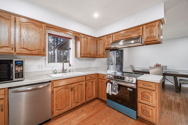 12 Badalona Lane, Hot Springs Village, AR 71909