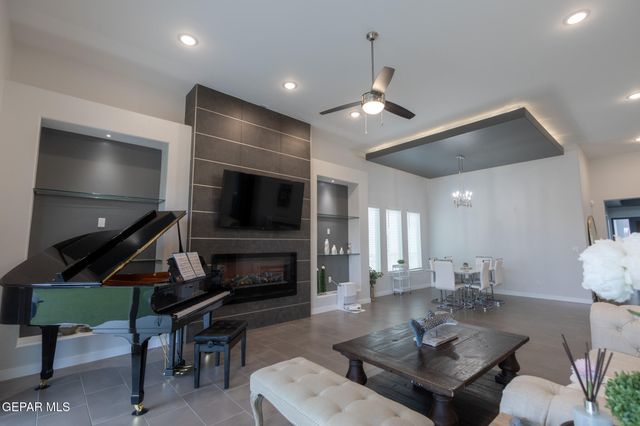 7406 Wooden Nickel Drive, El Paso, TX 79911