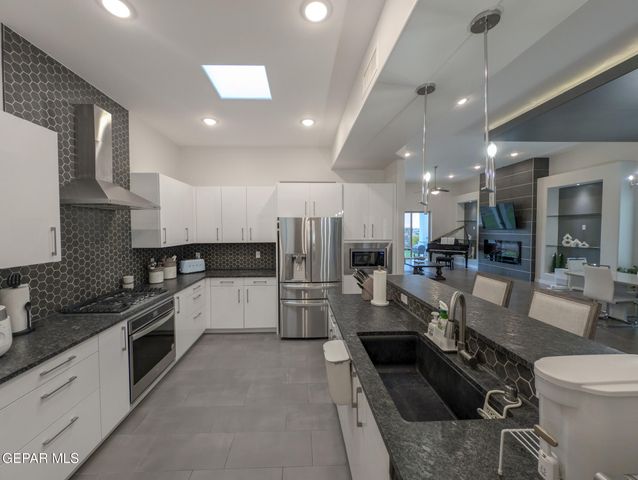 7406 Wooden Nickel Drive, El Paso, TX 79911