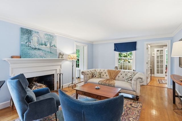 164 Farmington Road, Longmeadow, MA 01106