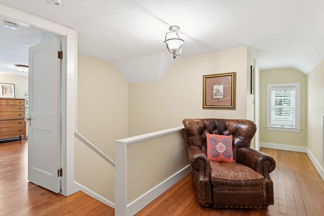 164 Farmington Road, Longmeadow, MA 01106