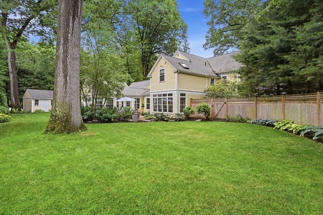 164 Farmington Road, Longmeadow, MA 01106