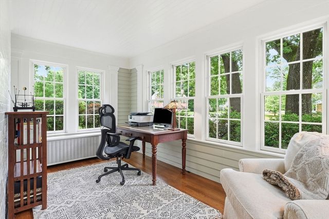 164 Farmington Road, Longmeadow, MA 01106