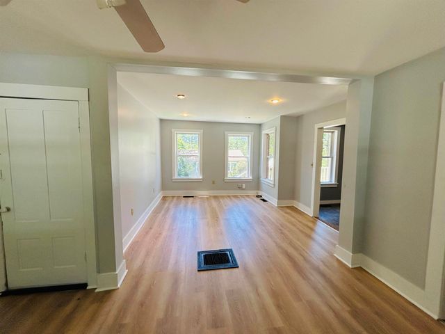 65 Mechanic Street, Winchester, NH 03470