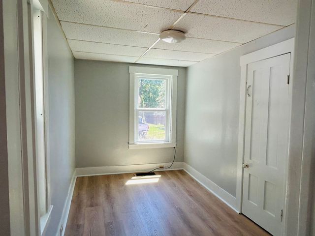 65 Mechanic Street, Winchester, NH 03470