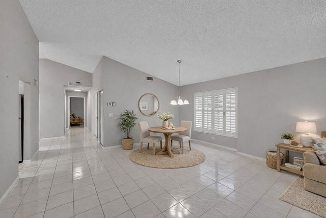4764 Boxwood Circle, Boynton Beach, FL 33436