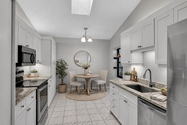 4764 Boxwood Circle, Boynton Beach, FL 33436