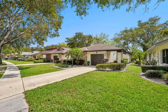 4764 Boxwood Circle, Boynton Beach, FL 33436