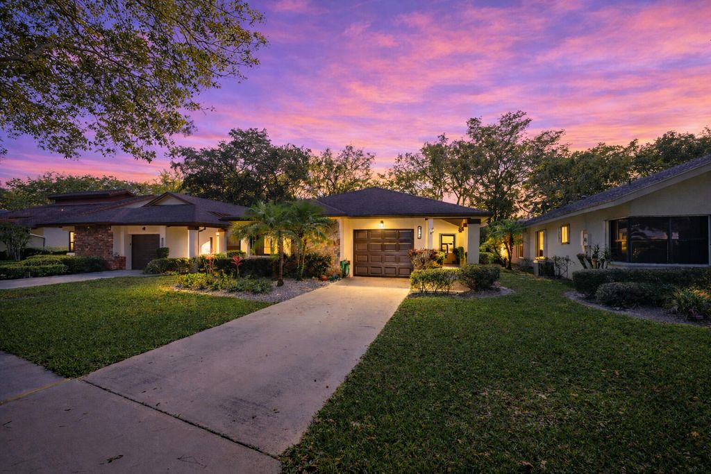 4764 Boxwood Circle, Boynton Beach, FL 33436