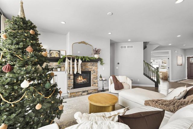 150 Jwana Circle, Oregon, WI 53575