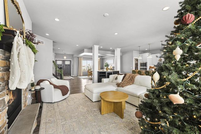 150 Jwana Circle, Oregon, WI 53575