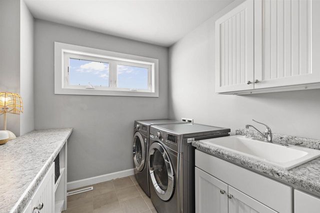 150 Jwana Circle, Oregon, WI 53575