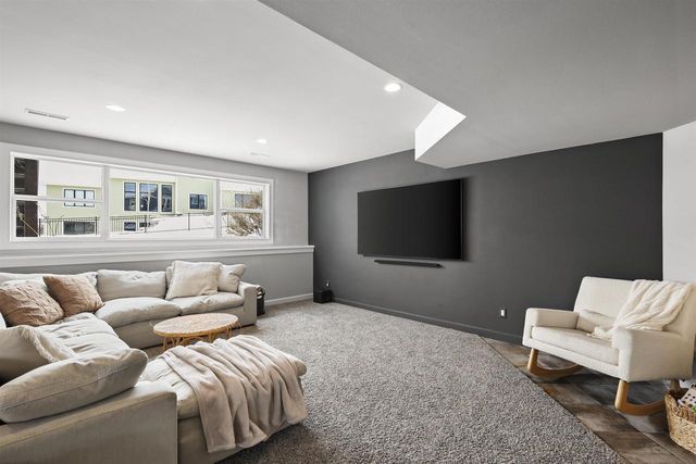 150 Jwana Circle, Oregon, WI 53575