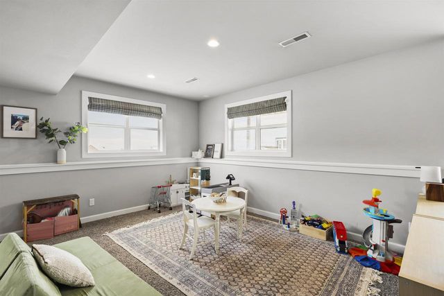 150 Jwana Circle, Oregon, WI 53575