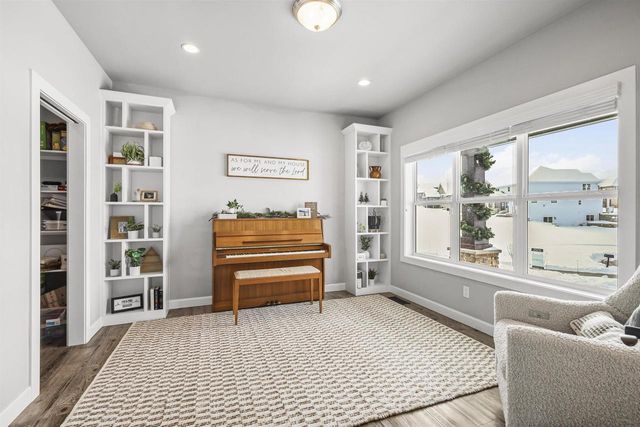 150 Jwana Circle, Oregon, WI 53575