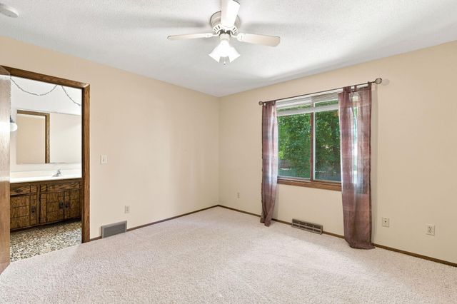 936 97th Lane NE, Blaine, MN 55434
