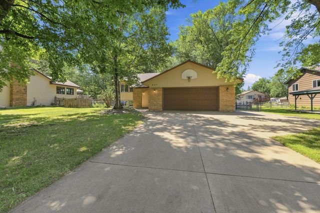 936 97th Lane NE, Blaine, MN 55434