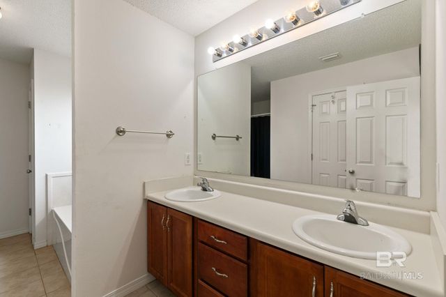 3180 Bloomington Drive, Mobile, AL 36695