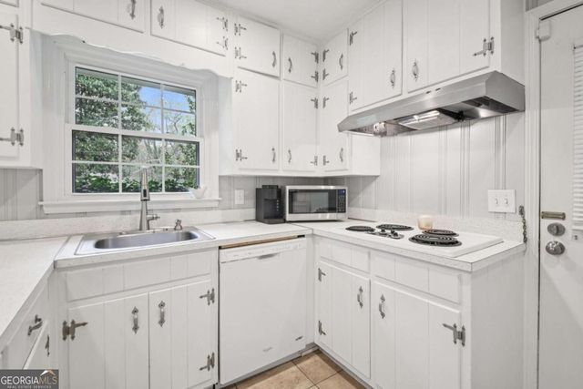 4372 Ashwoody Trail NE, Atlanta, GA 30319