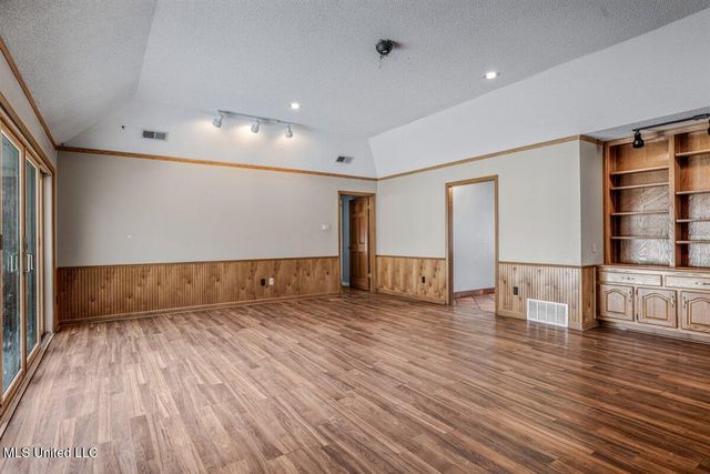 11815 Whispering Pines Drive, Olive Branch, MS 38654