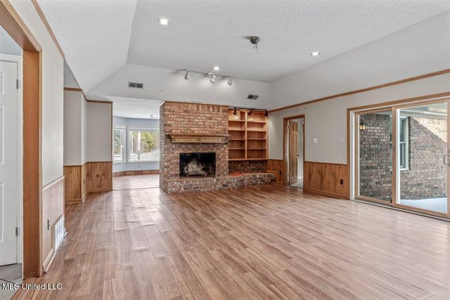 11815 Whispering Pines Drive, Olive Branch, MS 38654