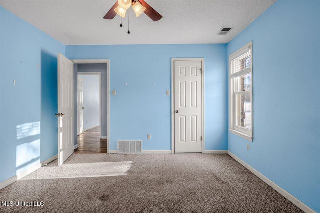 11815 Whispering Pines Drive, Olive Branch, MS 38654