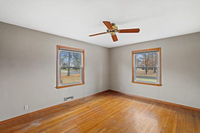 3410 N Elmwood DRIVE, Elmwood Park, WI 53405